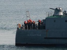 Одесский порт торжественно встретил десантный корабль "Кировоград" и корвет "Винница" (ВИДЕО)