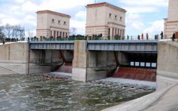 В Крым из-за долгов перекрыли днепровскую воду