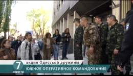 Одесские сепаратисты подрались с морпехами (ВИДЕО)