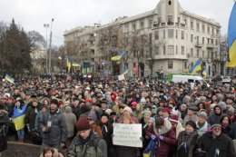 В Харькове активисты призвали президента РФ «Путин - кровавый убийца. Остановись» (ВИДЕО)