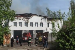 Пожар в бывшей пожарной части в Краматорске (ВИДЕО)