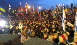 В Севастополе российские полицейские пытались разогнать митинг (ВИДЕО)