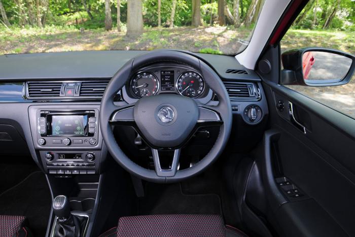 Skoda Rapid Sport - бюджетный автомобиль с элементами спорткара (ФОТО)