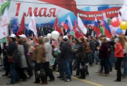 В Петербурге отмечают Первомай под песни «Океана Ельзи» и «ВВ» (ВИДЕО)