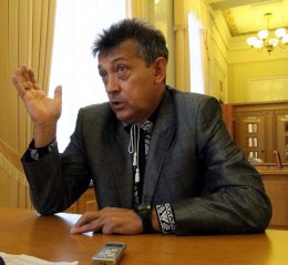 Кандидаты в президенты боятся настроить олигархов против себя Кандидаты в президенты боятся настроить олигархов против себя