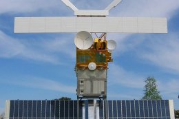 Обломки советского военного спутника "Космос-1242" этой ночью упадут на Землю