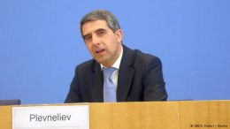 Президент Болгарии опасается, что Россия не ограничится территорией бывшего СССР