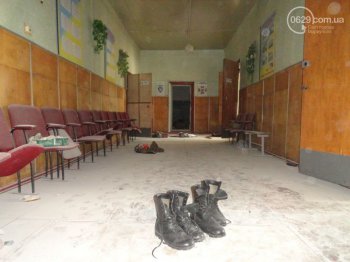 В Мариуполе слышна беспорядочная стрельба, крики "Россия!". Начался грабеж (ФОТО)