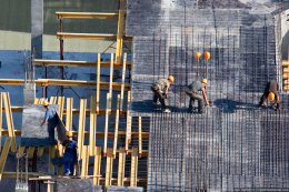 Крымчан активно вербуют на низкооплачиваемую работу в России