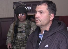 Предводитель ополченцев Валерий Болотов получил пулю от снайпера