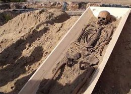 Археологи обнаружили могилу вампира
