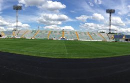 Полтавский стадион замер в ожидании футбольного праздника (ВИДЕО)