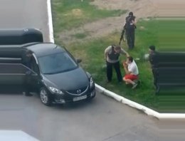 Луганские боевики средь бела дня похищают людей (ВИДЕО)