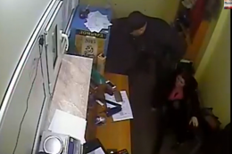 Вооруженное ограбление ломбарда в Киеве (ВИДЕО)