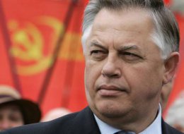 Лидер Коммунистической партии Украины снимает свою кандидатуру с выборов Президента
