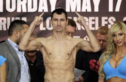 Боксеры Постол и Гвоздик привезли в Украину победу из США