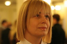 Анна Герман: "Сейчас от страны на глазах отваливаются куски"