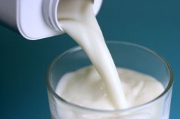 В Крым запретили ввозить украинское молоко