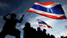 Армия Таиланда ввела военное положение в королевстве
