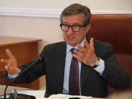 Тарута призывает представителей ДНР вернуть украденные деньги