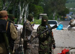 Боевики парализовали движение в Шахтерском районе