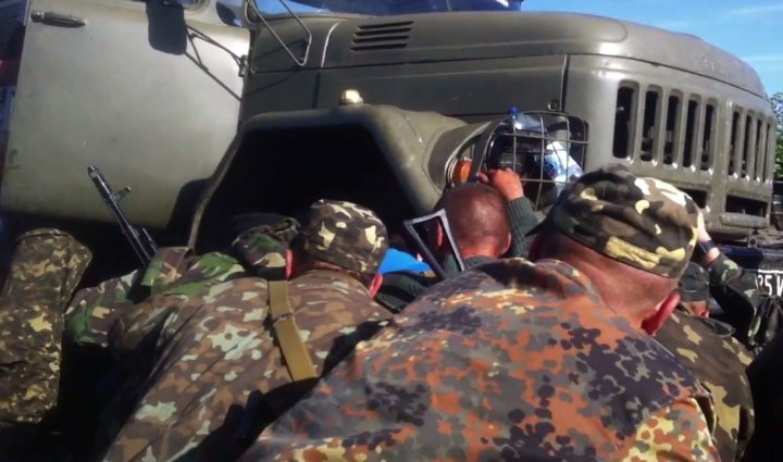 Бой под Волновахой. Расстрел солдат (ВИДЕО)