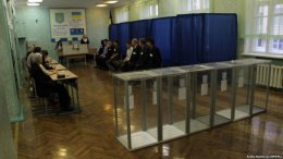 В Мариуполе избирательные участки переносят на предприятия Ахметова