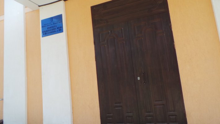 В Донецке закрыты избирательные участки (ФОТО)