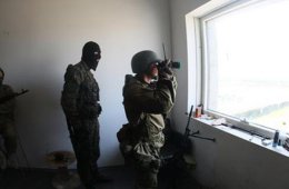 Жителей Донецка просят не выходить из дома