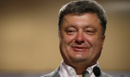 Порошенко объяснил, почему не пошел на дебаты с Тимошенко