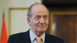 Король Испании Хуан Карлос сообщил о своем решении отречься от престола