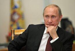 Путин пока не решил, поздравлять ли Порошенко с победой на выборах