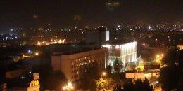 В Луганске боевики штурмуют полк Нацгвардии (ВИДЕО)