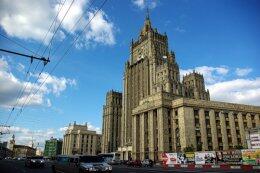 Янукович пребывает в России уже больше трех месяцев, что запрещено законами