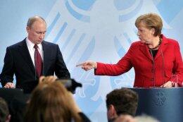 Меркель призвала Путина содействовать стабилизации ситуации в Украине