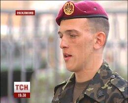 Солдат Президентского полка прокомментировал свою потерю сознания возле Порошенко