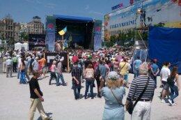 На Майдане проходит воскресное вече. Что требует народ от нового президента