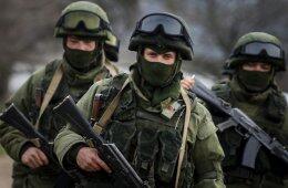 "Зеленым человечкам" Крыма дали официальный статус