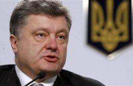 Порошенко настаивает на мирном урегулировании конфликта, на Востоке