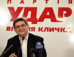 Депутаты "УДАРа" подали постановление о необходимости самороспуска ВР