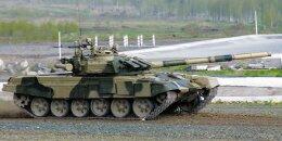 Террористы перебросили в Донецк два российских танка