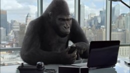 В экран Gorilla Glass вставили прозрачные сенсоры