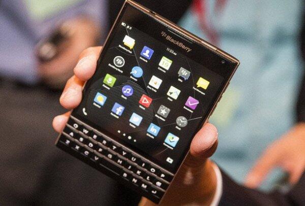 Компания Blackberry выпустила квадратный смартфон с самым широким дисплеем (ФОТО)
