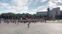 В Харькове проходит пророссийский митинг
