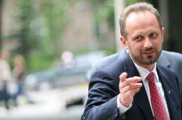 Роман Безсмертный: "Сегодня происходит издевательство над украинской армией"