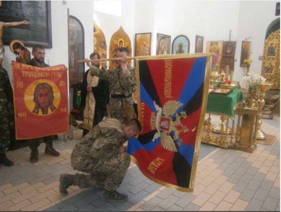 "Стрелок " устроил шествие по Славянску со своими бандитами (ФОТО)