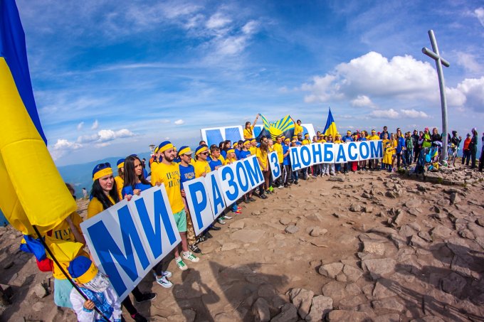 Тимофей Нагорный провел акцию "Плечом к Плечу" (ФОТО) Тимофей Нагорный провел акцию "Плечом к Плечу" (ФОТО)