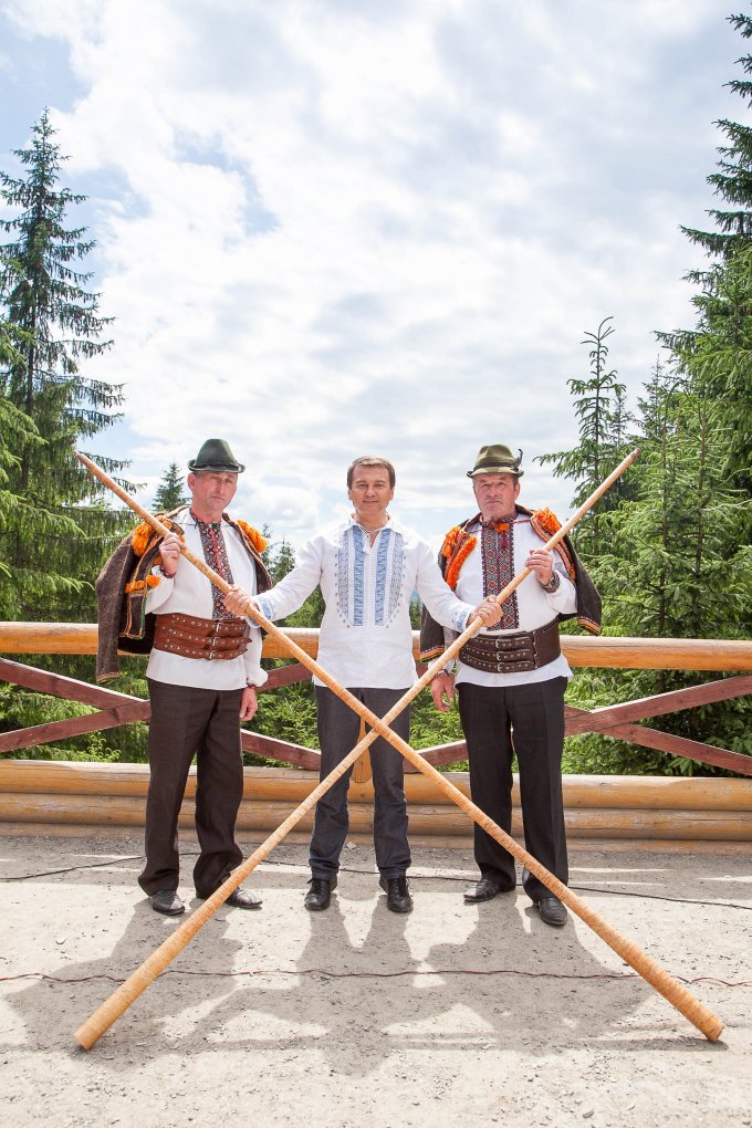 Тимофей Нагорный провел акцию "Плечом к Плечу" (ФОТО) Тимофей Нагорный провел акцию "Плечом к Плечу" (ФОТО)