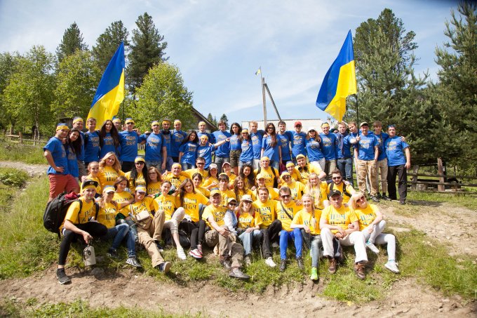 Тимофей Нагорный провел акцию "Плечом к Плечу" (ФОТО) Тимофей Нагорный провел акцию "Плечом к Плечу" (ФОТО)