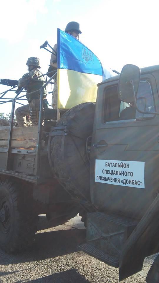 Силовики отбили нападение банды Беса (ФОТО)